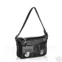 smallmarcjacobscammiebagblack.jpg
